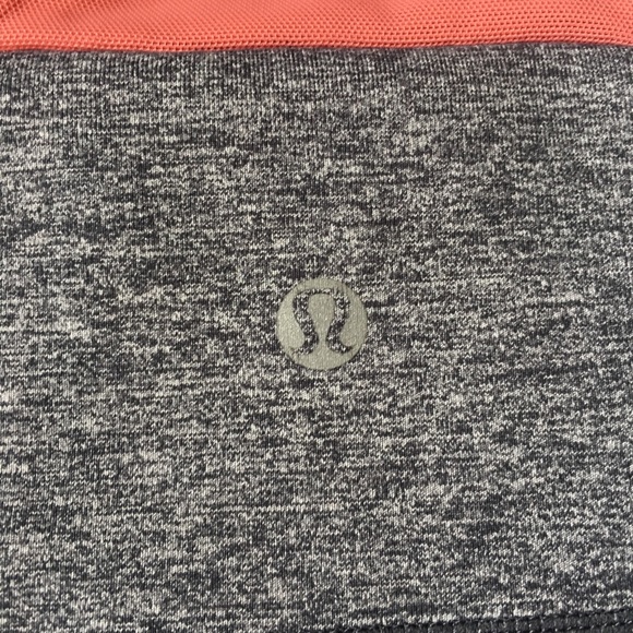 Lululemon workout top - Picture 6 of 11